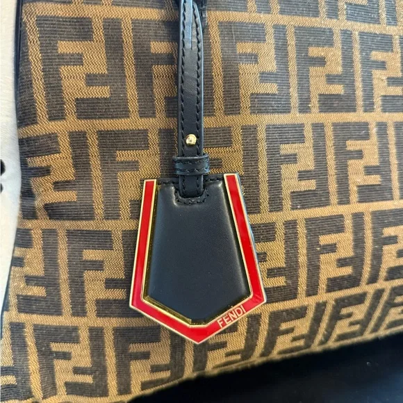 Fendi 2 Jours Tote Bag - Picture 2 of 15